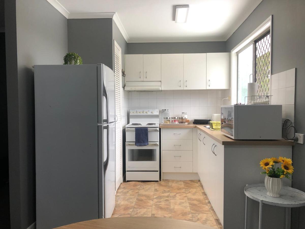Holiday home 3 Bedroom Unit Upstairs- In A Hi-Set Home Brisbane