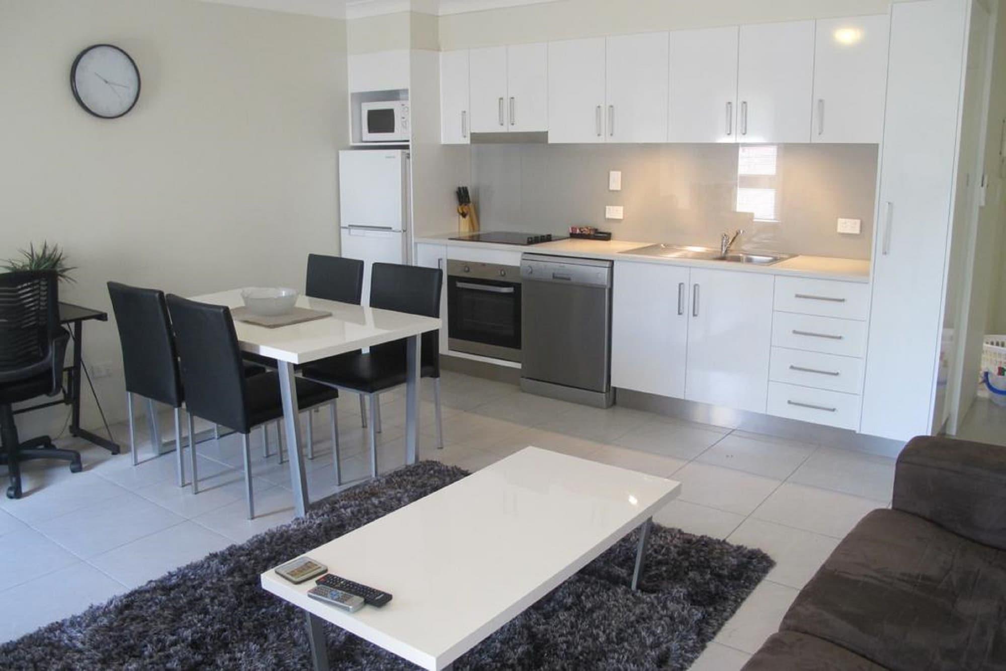 Spring Hill Mews 4*