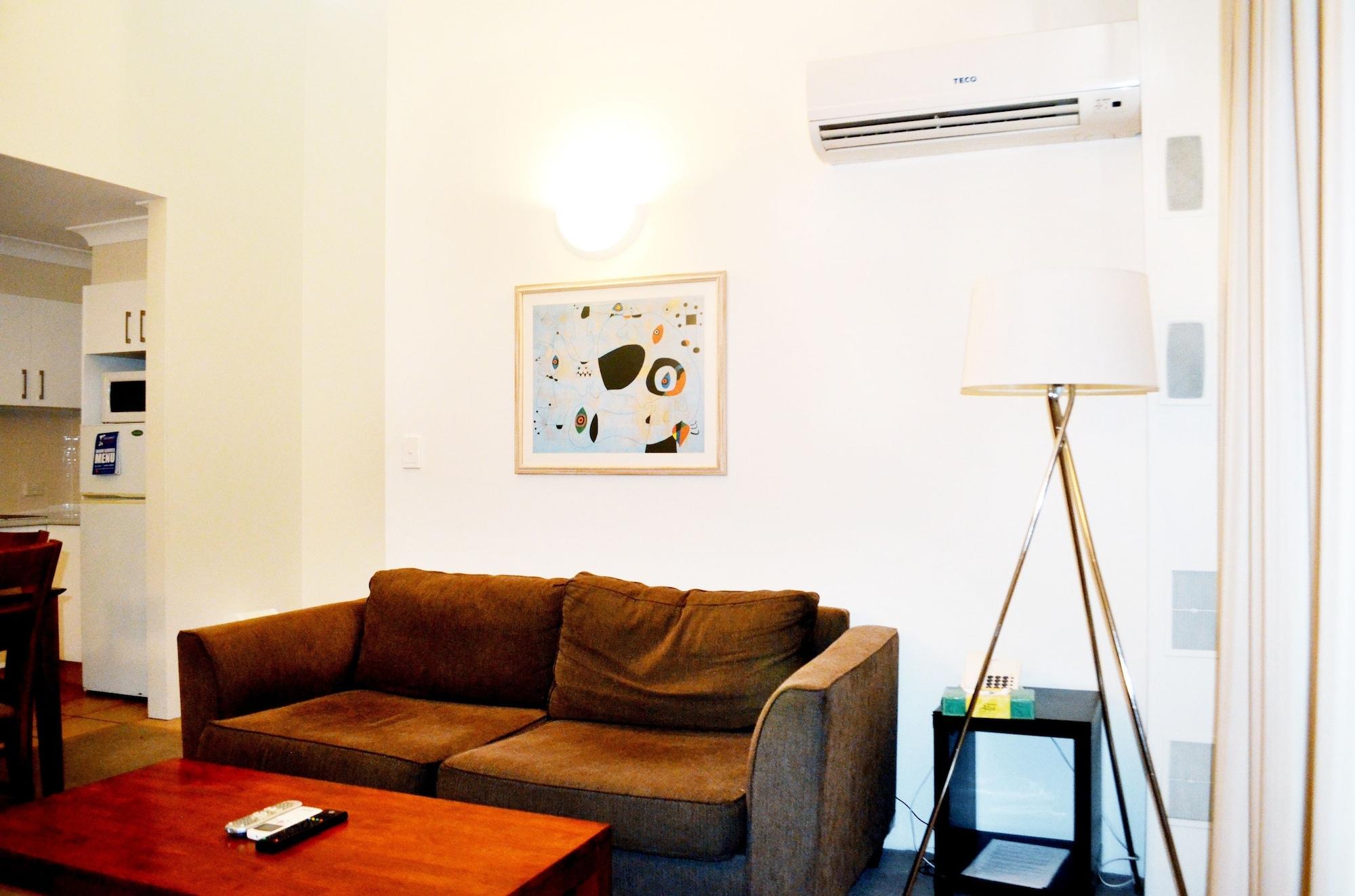 Aparthotel Spring Hill Mews 4*
