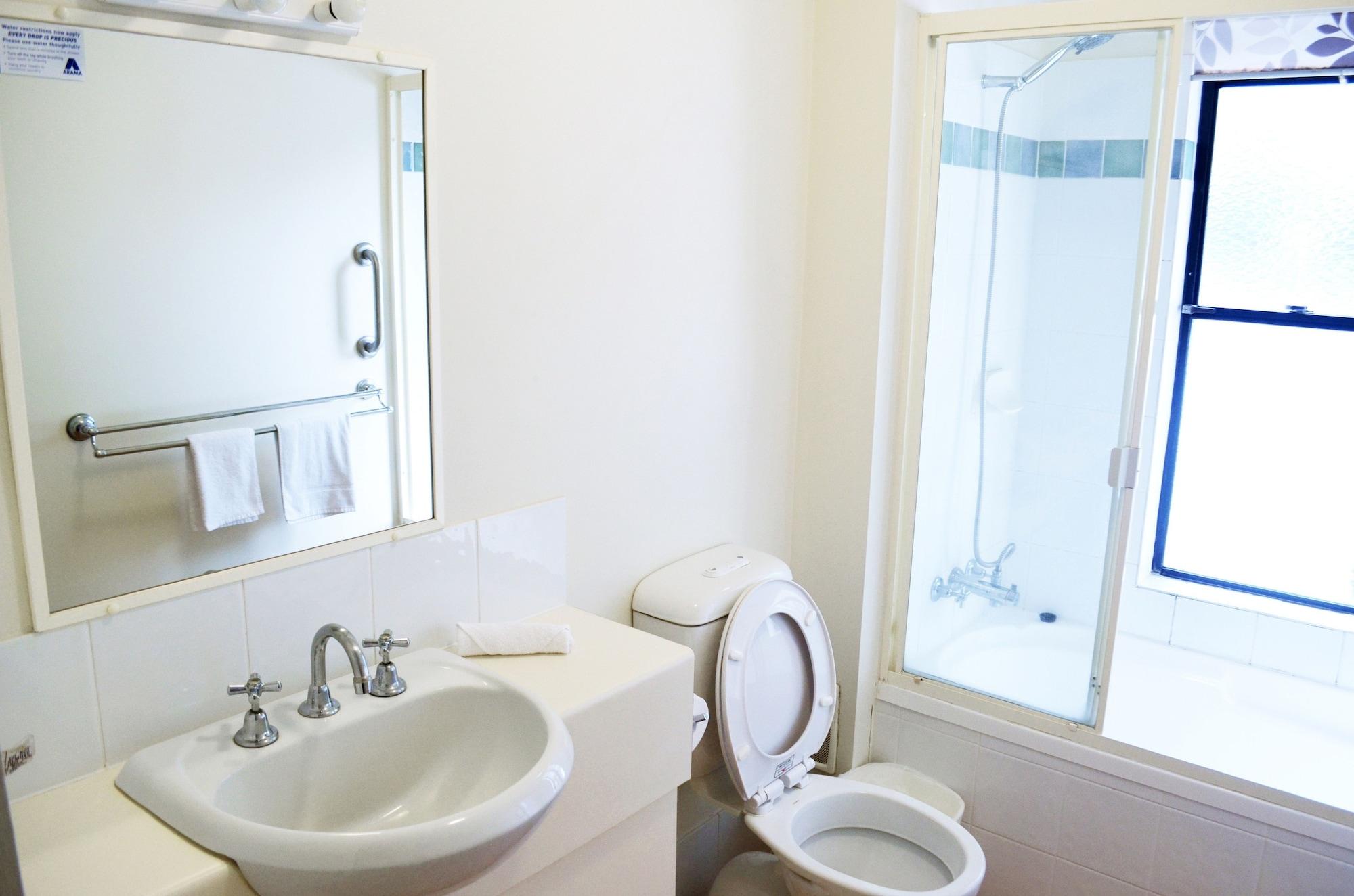 Aparthotel Spring Hill Mews 4*