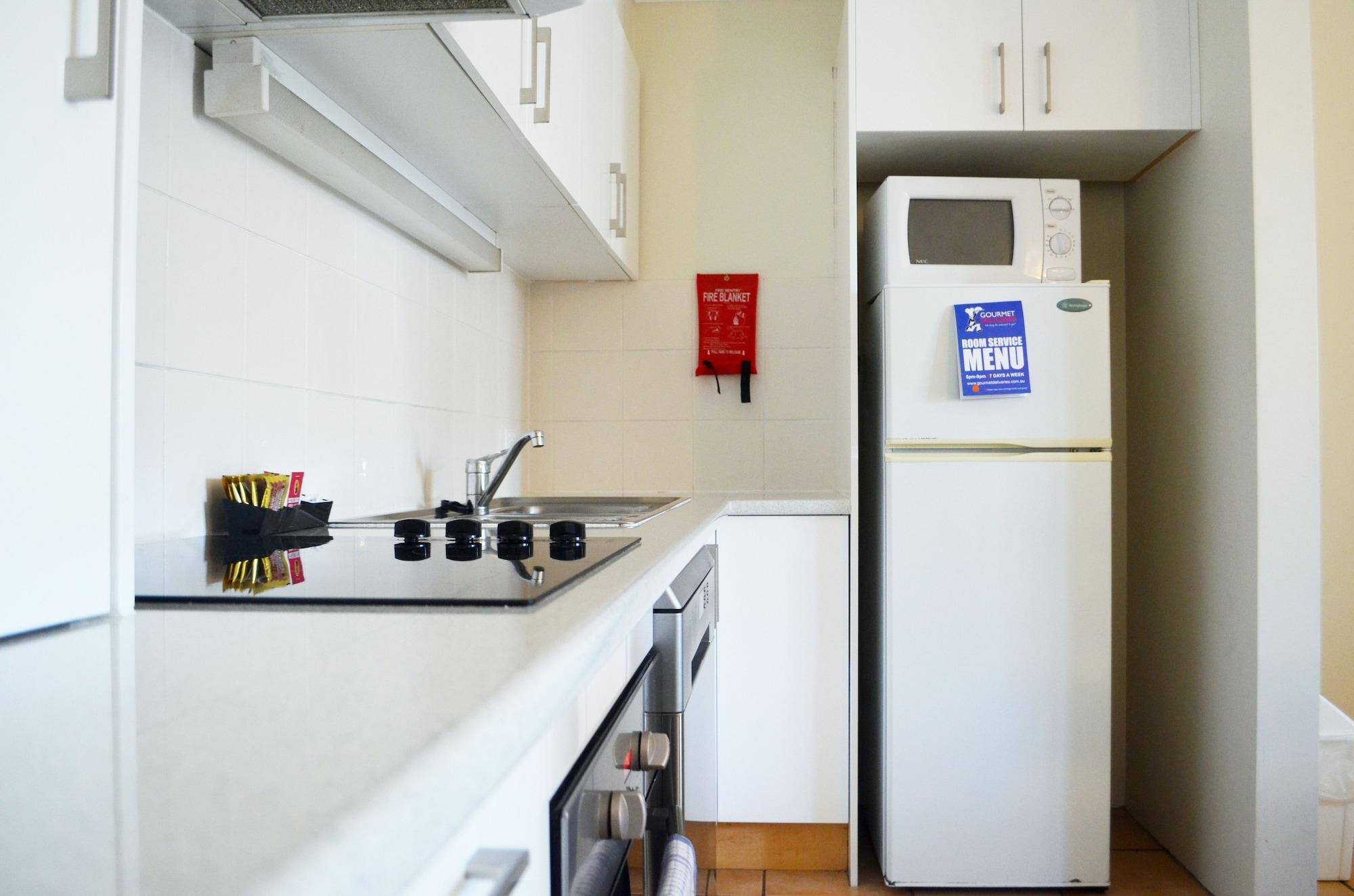 Spring Hill Mews Aparthotel 4*