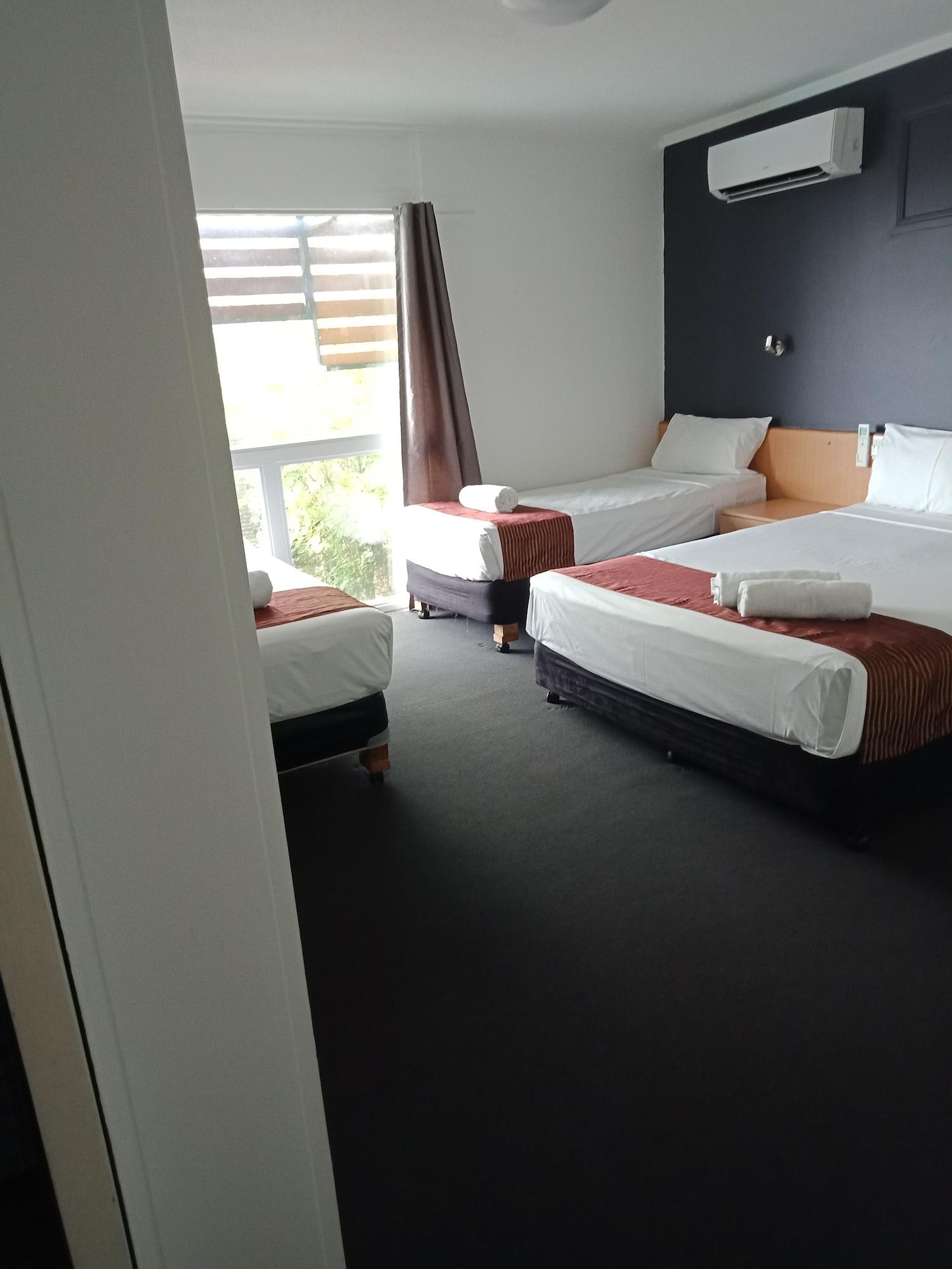 Annerley Motor Motel 3*