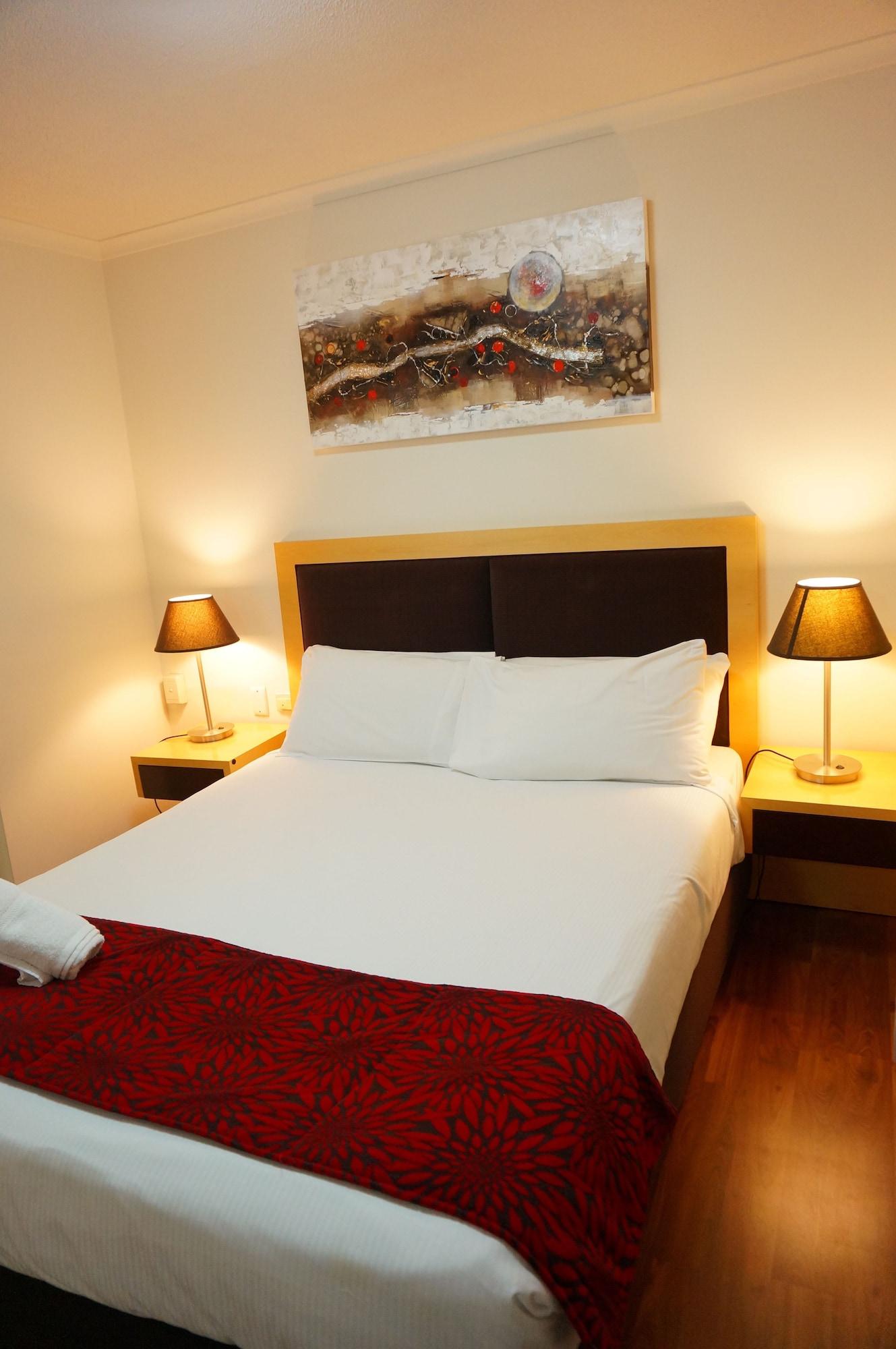 Abbey On Roma & Aparthotel