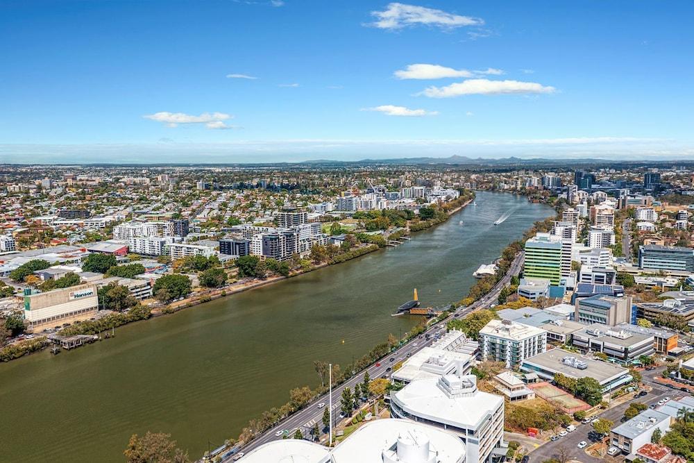 Central Cosmo Aparthotel Brisbane
