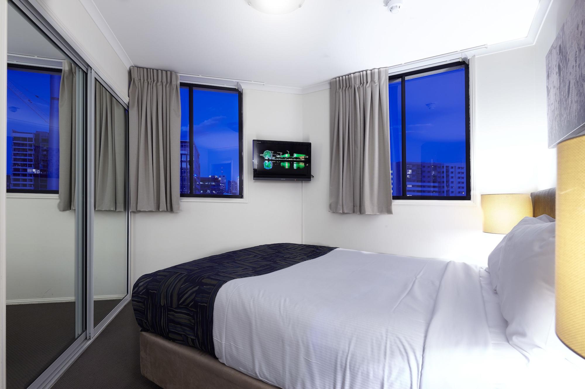 West End Aparthotel 4*