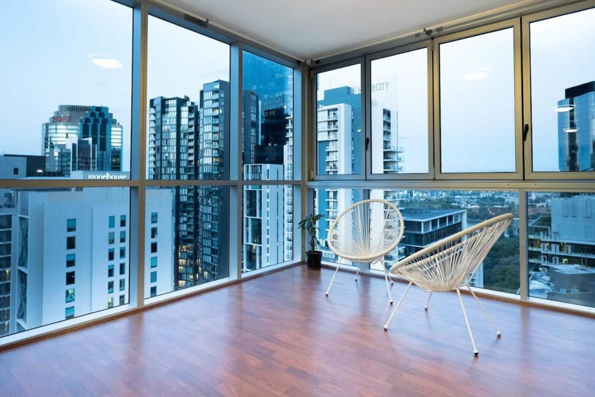 Apartment Spacious 3 Bed City Apt With Car Park, Pool & Gym Brisbane