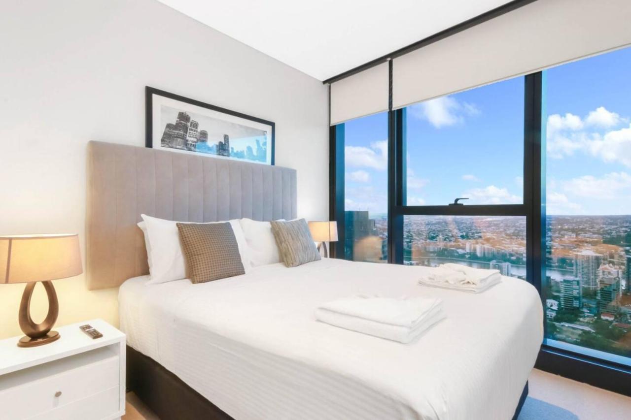 Apartment Luxury 1 Bedroom Retreat In With Pool And Gym Brisbane