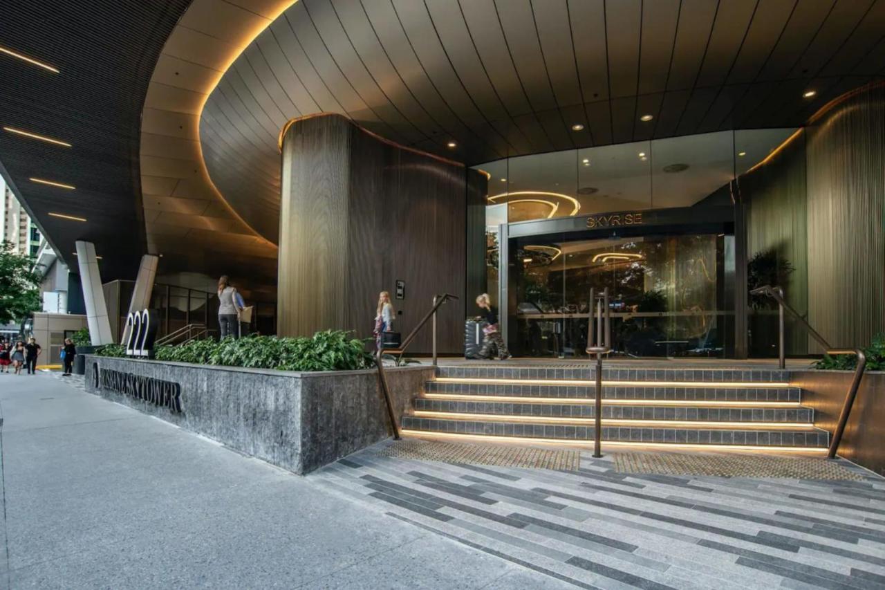 Luxury 1 Bedroom Retreat In With Pool And Gym Brisbane