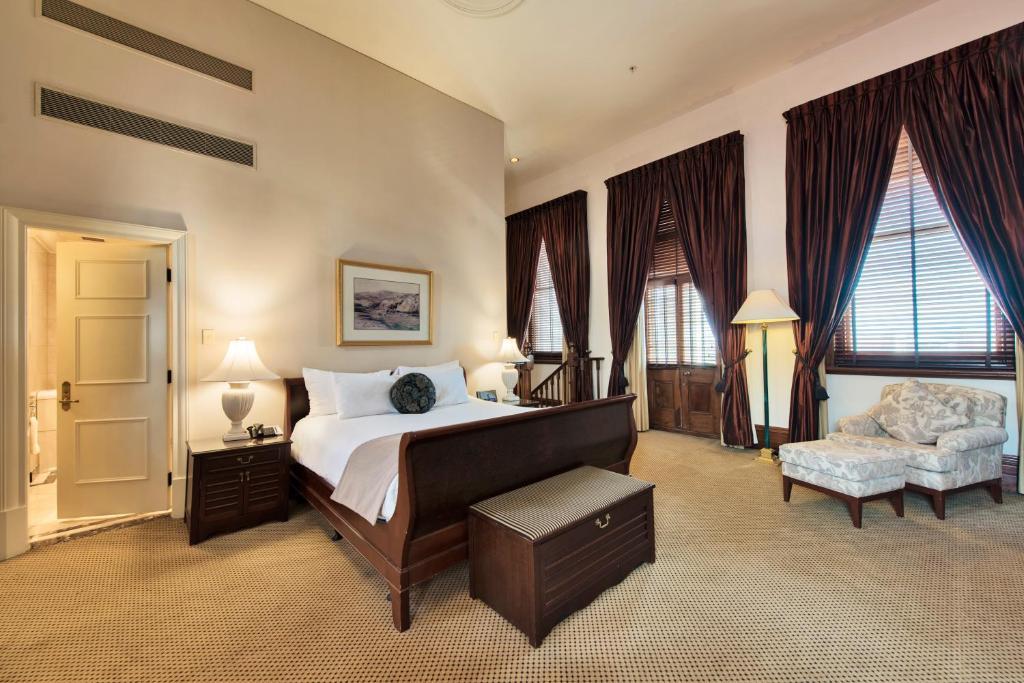 Treasury 5* Brisbane