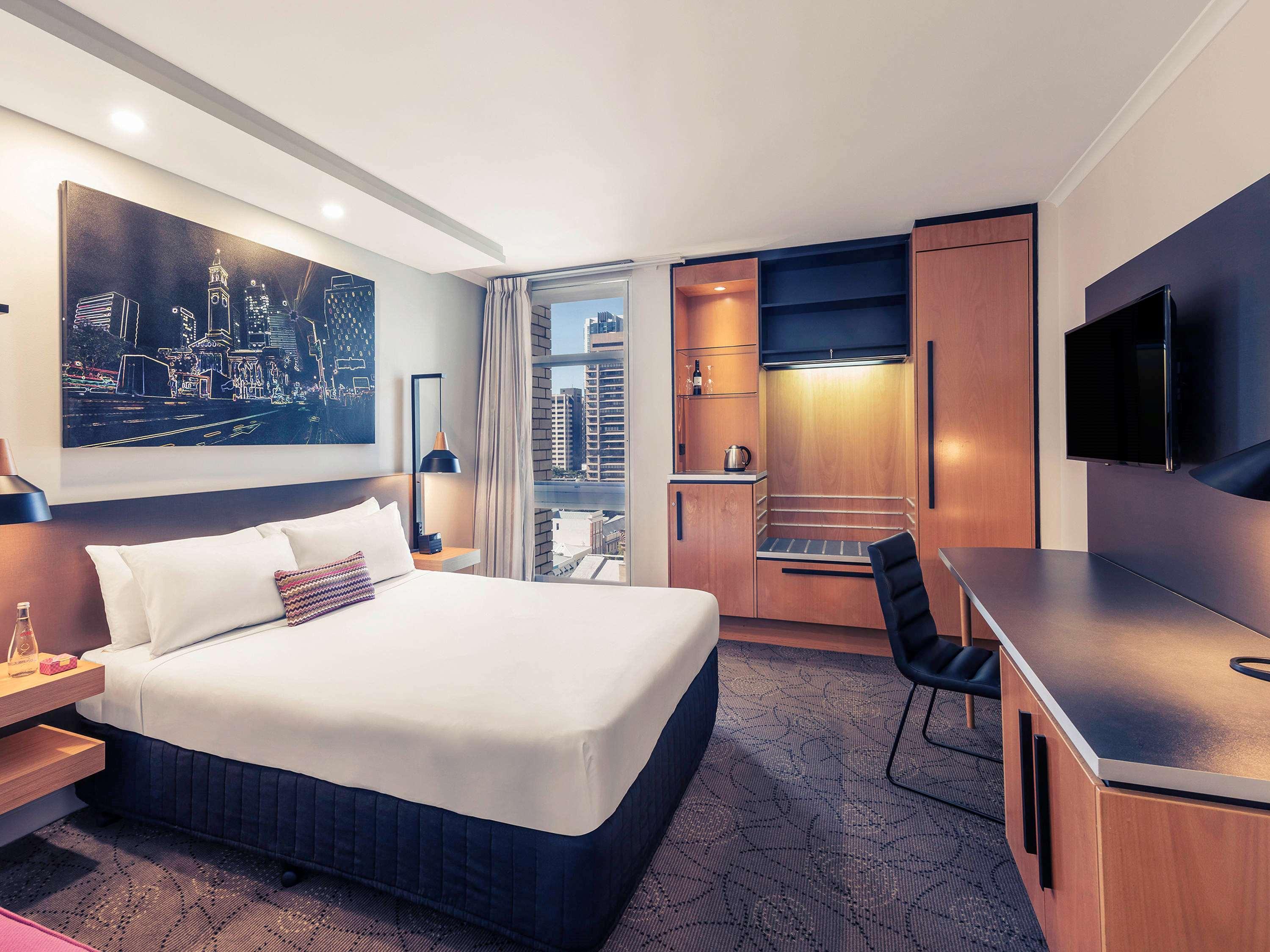 Mercure King George Square 4*