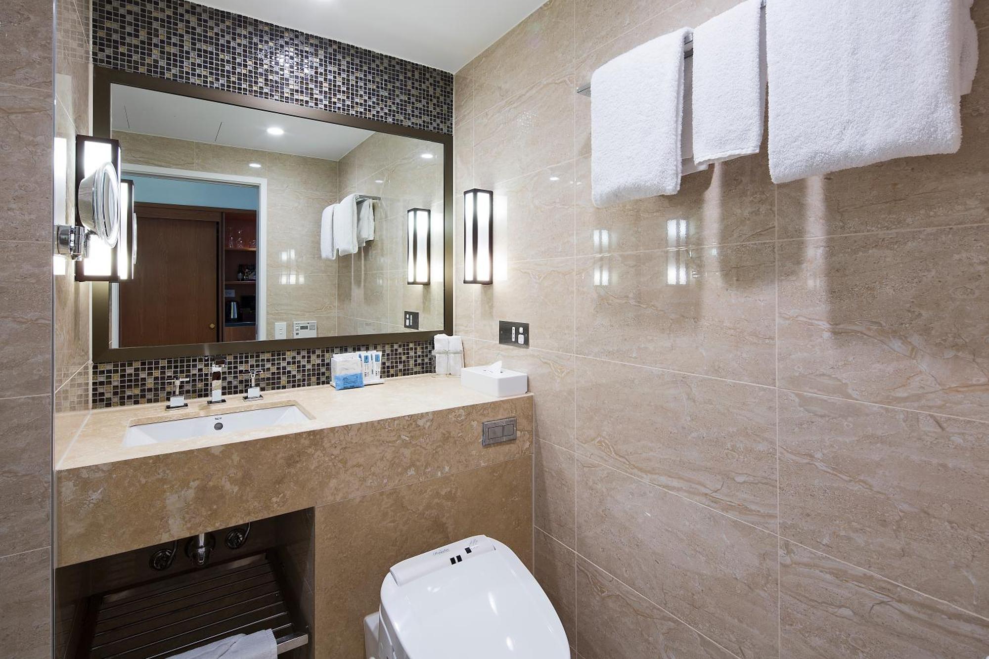 Royal On The Park Hotel 5*