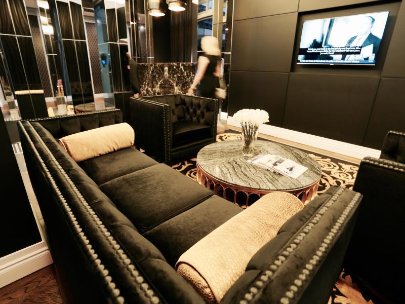 Alex Perry & Brisbane