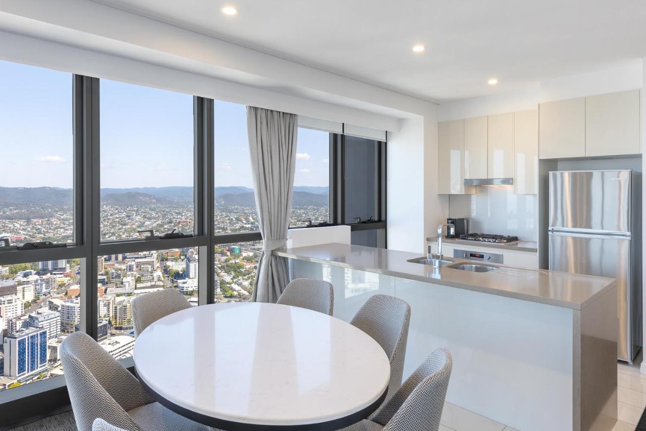 Meriton Adelaide Street, Hotel