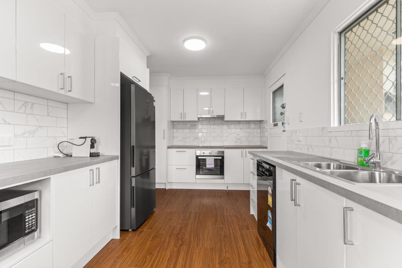 Kozyguru / Carindale / Immaculate 3 Beds Qca061