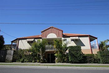 Chermside Court Motel 4*