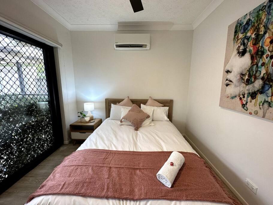 Modern Charm Apt With Outdoor Space And Parking Apartment *