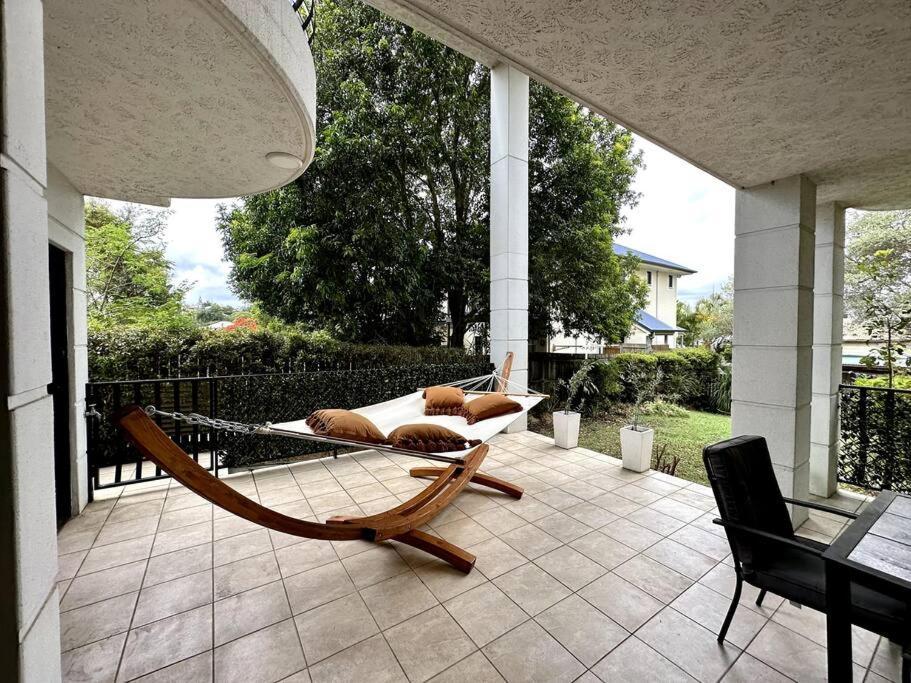 Apartment Modern Charm Apt With Outdoor Space And Parking