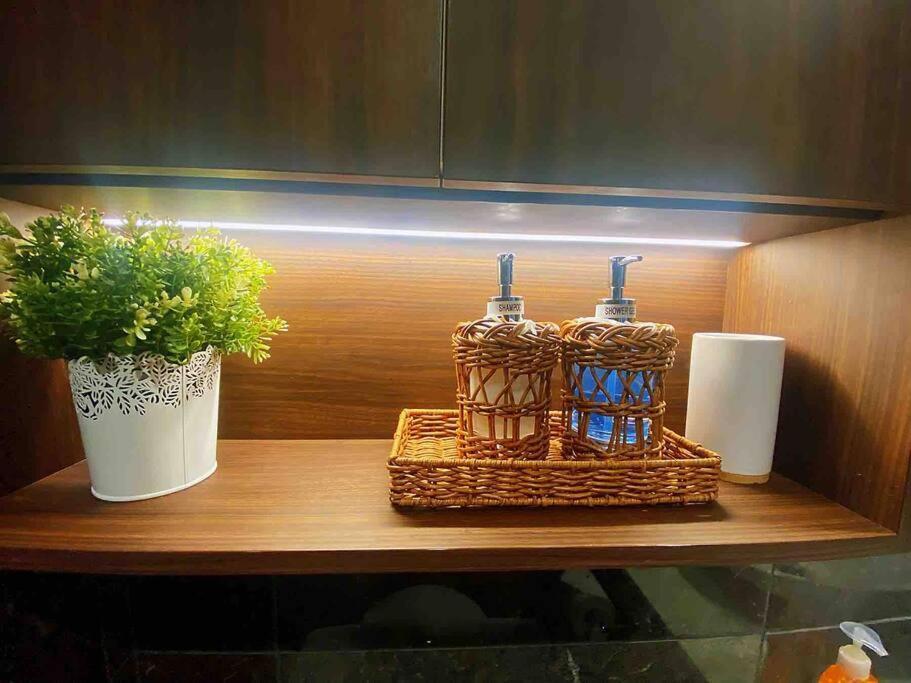 High Level Riverview 1b1b In Centre Of Cbd Apartment