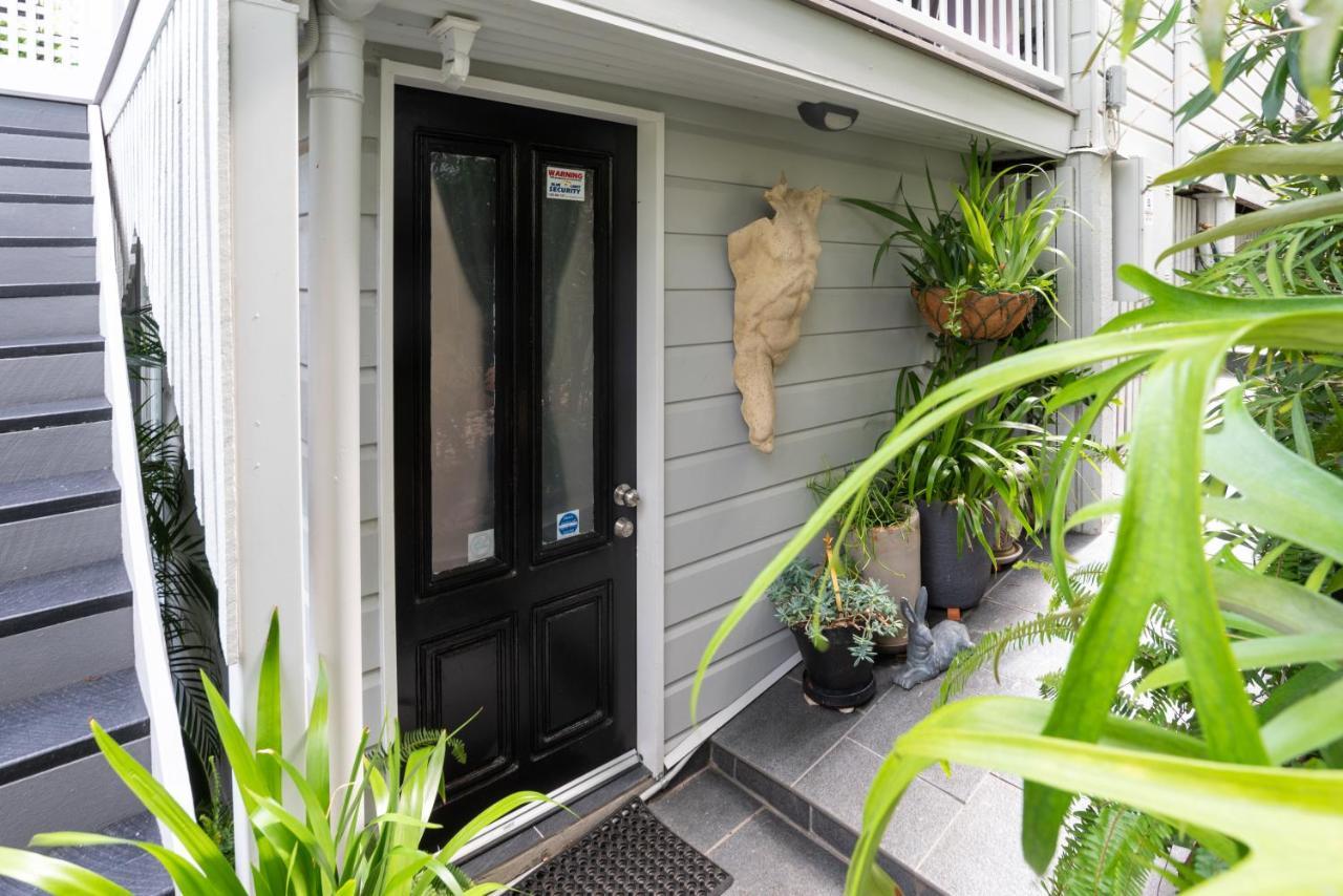 Contemporary In The Heart Of Paddington Apartment Brisbane