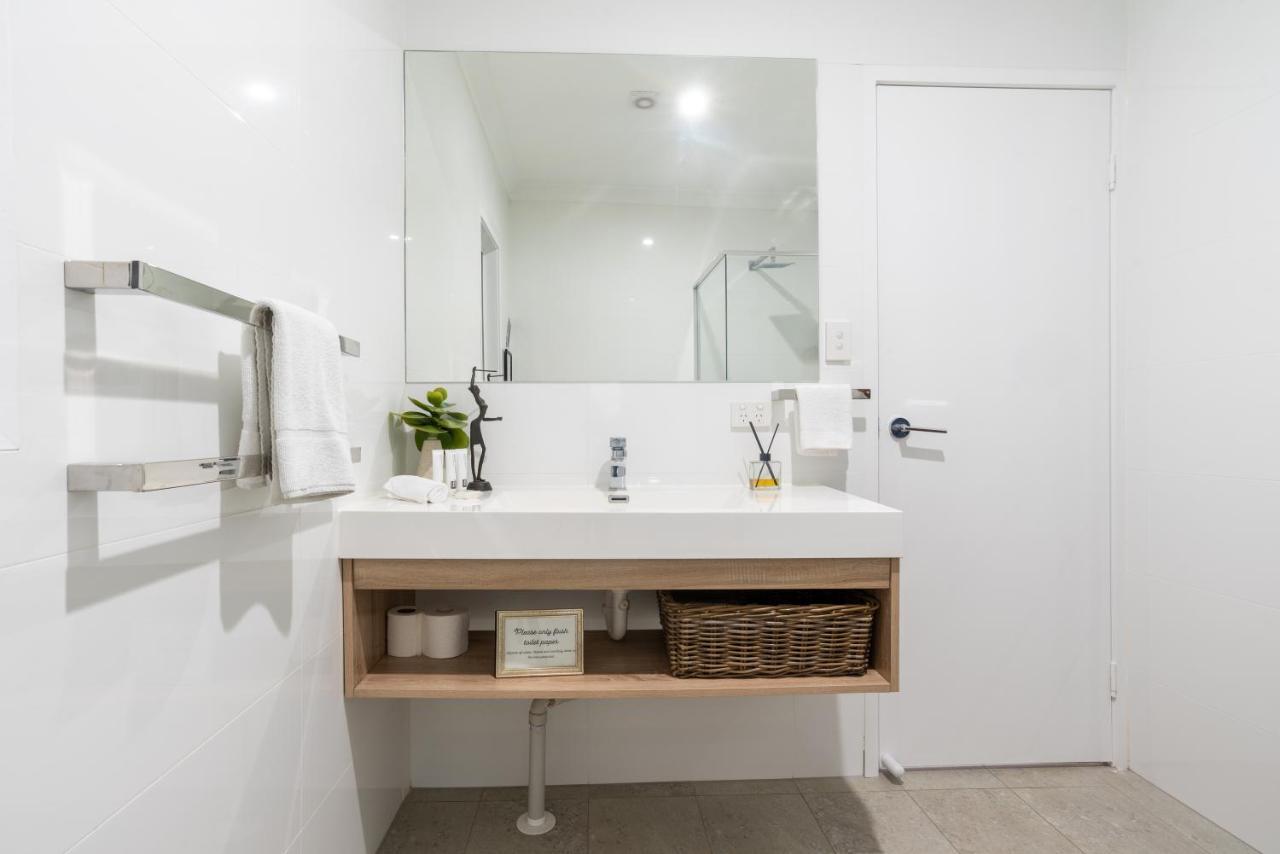 Contemporary In The Heart Of Paddington Apartment