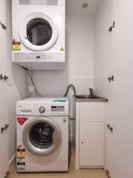 Inner-city Free Parking Indoor Great Location&pool&sauna Apartment