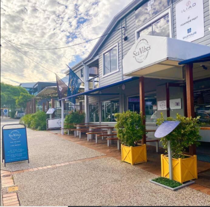 Location, Location, Location - Very Large Apartment Brisbane