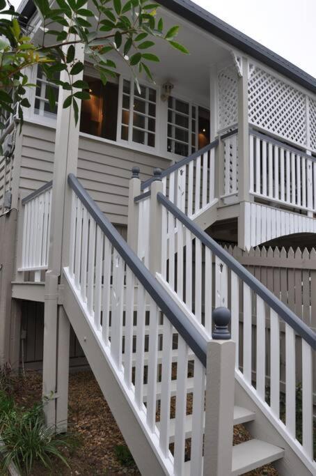Apartment Quaint & Cosy 1 Bedroom In Queenslander. *