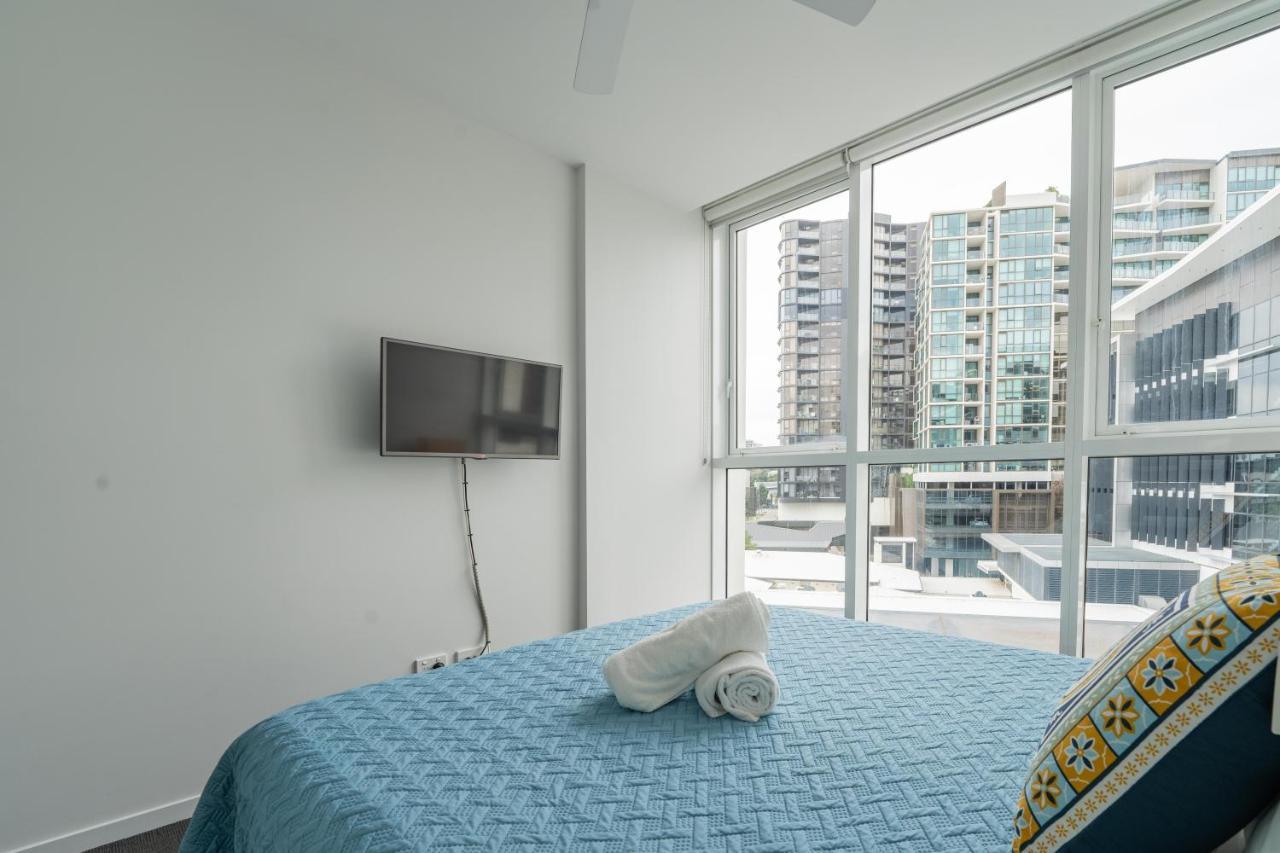 Fortitude Valley View 1b1b W Shared Pool Gym Apartment *