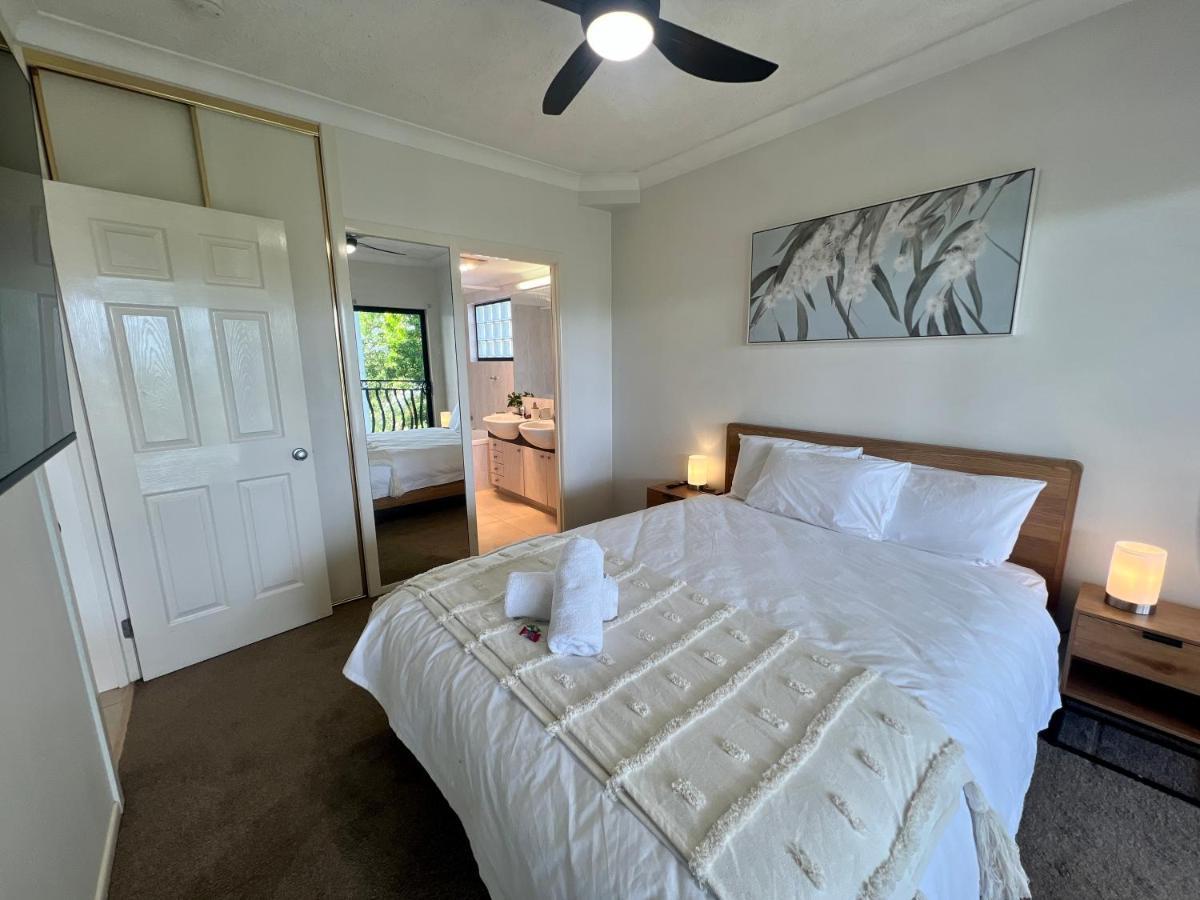 Luxe 2 Bedroom Apt W/ Car Park * Brisbane