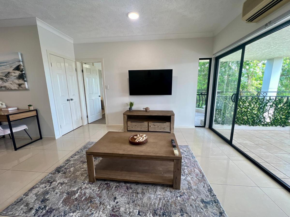 Apartment Luxe 2 Bedroom Apt W/ Car Park *