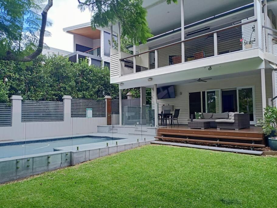 Adorable Private 2 Bedroom Guest + Pool