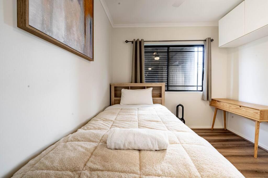 Apartment Relax In 2b2b Chateau Near Uq With Parking+balcony Brisbane