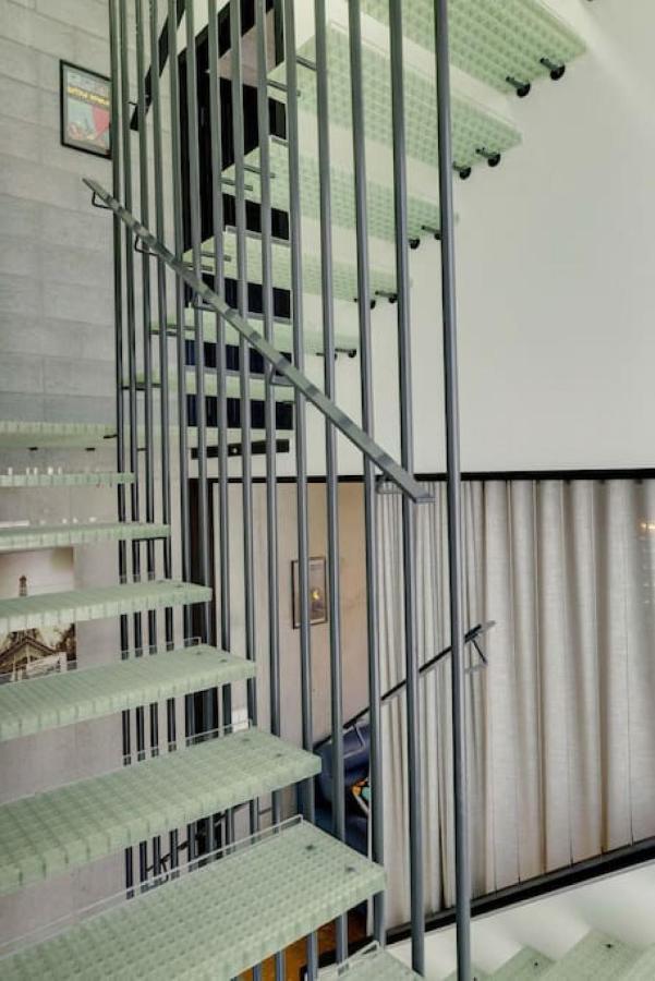 Escape 2 The New 3bed Highgate Hill * Brisbane