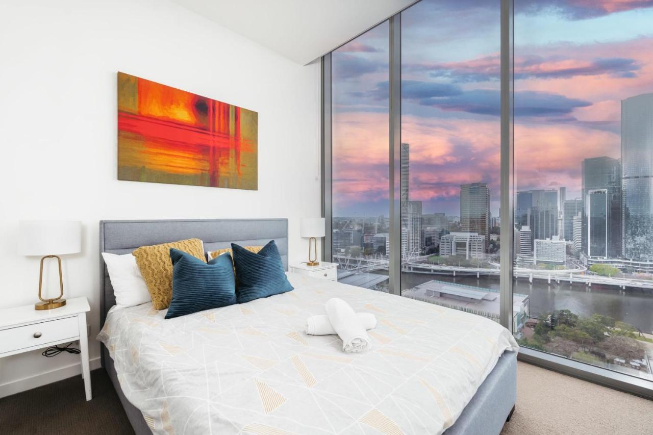 Multi Million River View 3bd Penthouse At Southbank