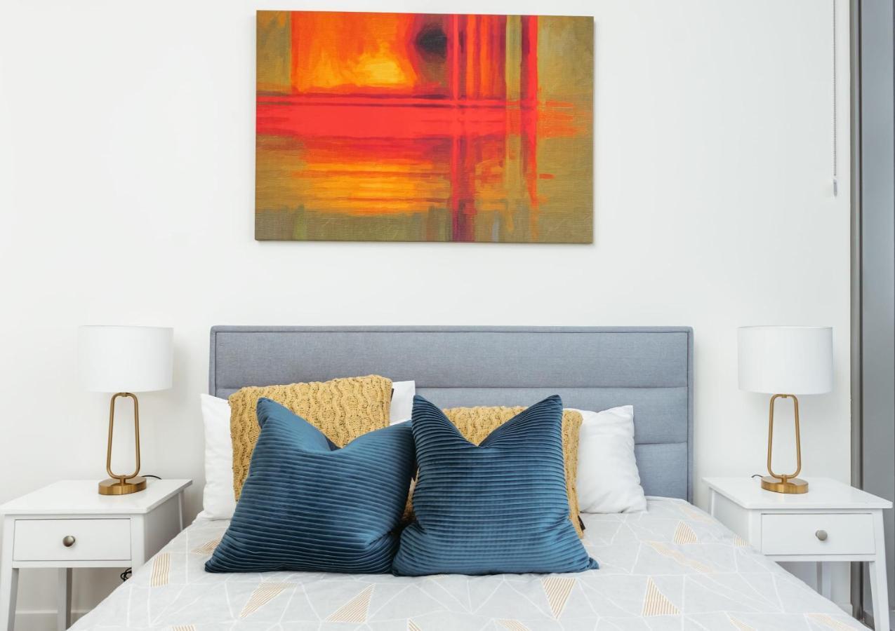 Multi Million River View 3bd Penthouse At Southbank Apartment Brisbane