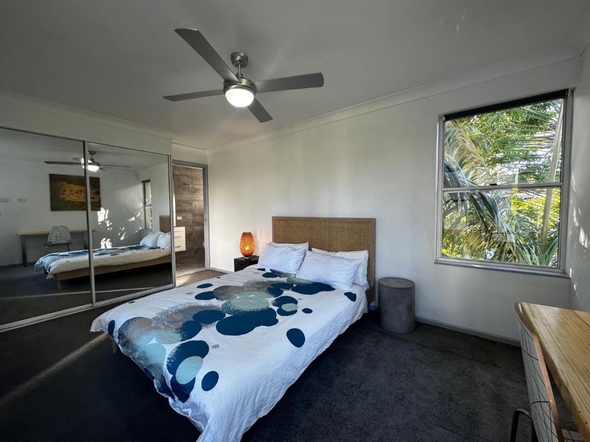 Central, Leafy & Modern 3-bedroom Apartment Brisbane
