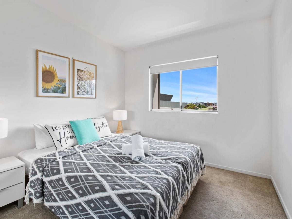 Artsy Destination Compact & Cosy 2 Bedroom At Valley Apartment