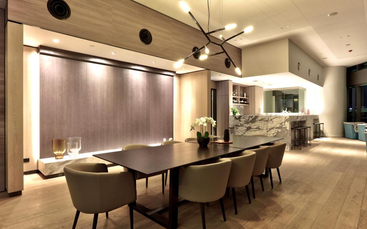 Apartment Centre Of At Riverfront