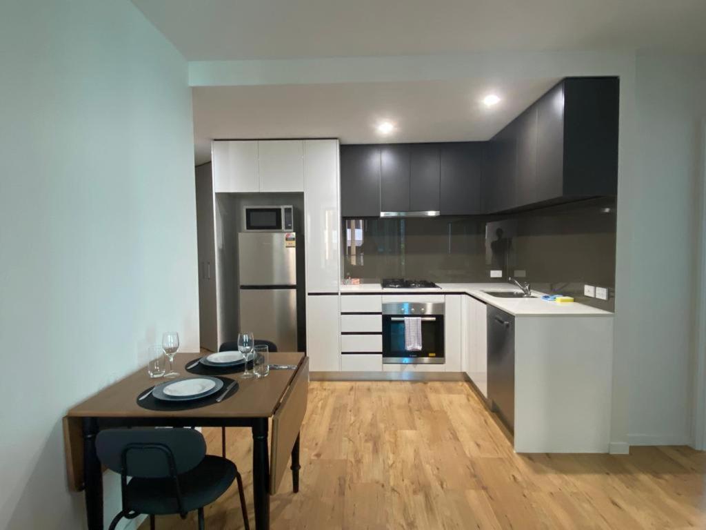 South Epicentre - 2 Bed 2 Bath *