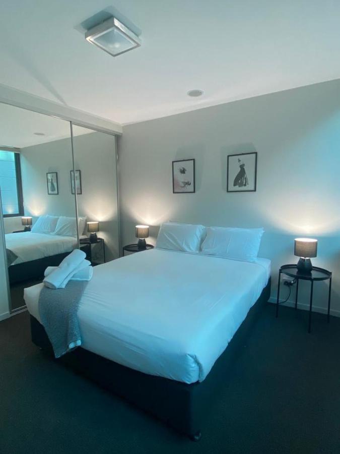 Apartment South Epicentre - 2 Bed 2 Bath *