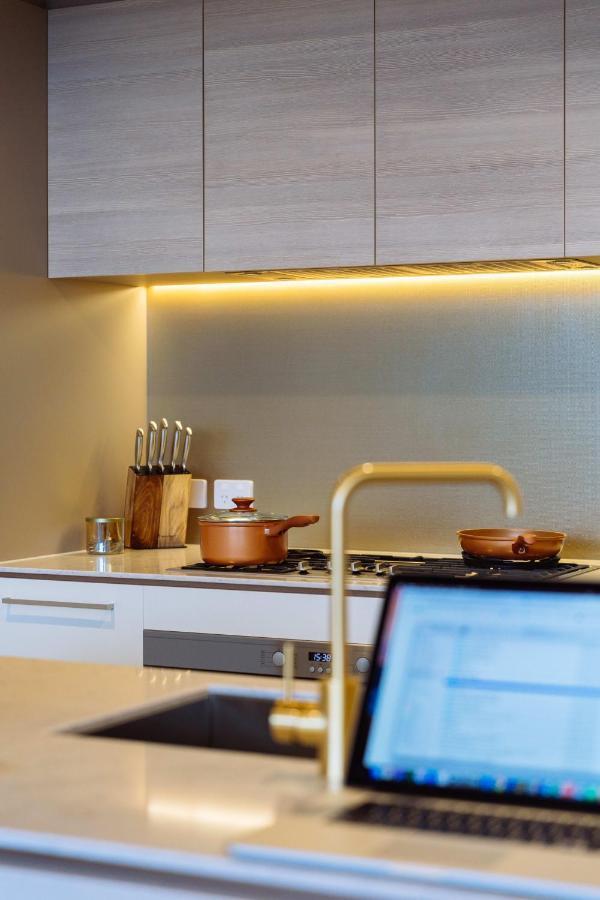 Apartment Multi Million River View 3bd Penthouse At Southbank *