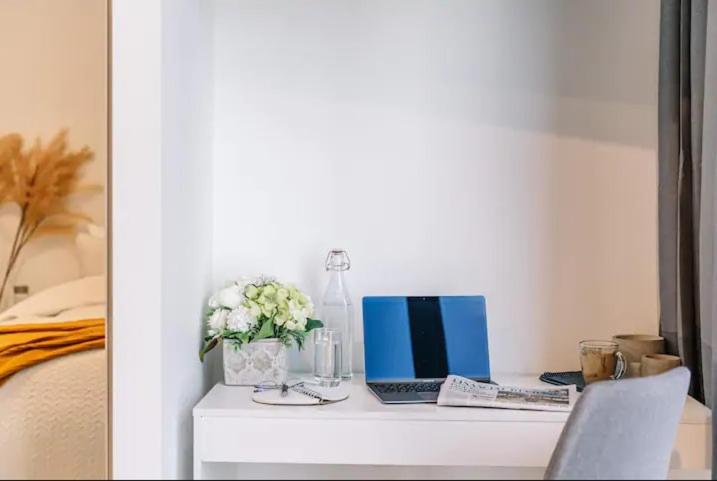 Apartment Modern Compact Separate Bathroom Brisbane