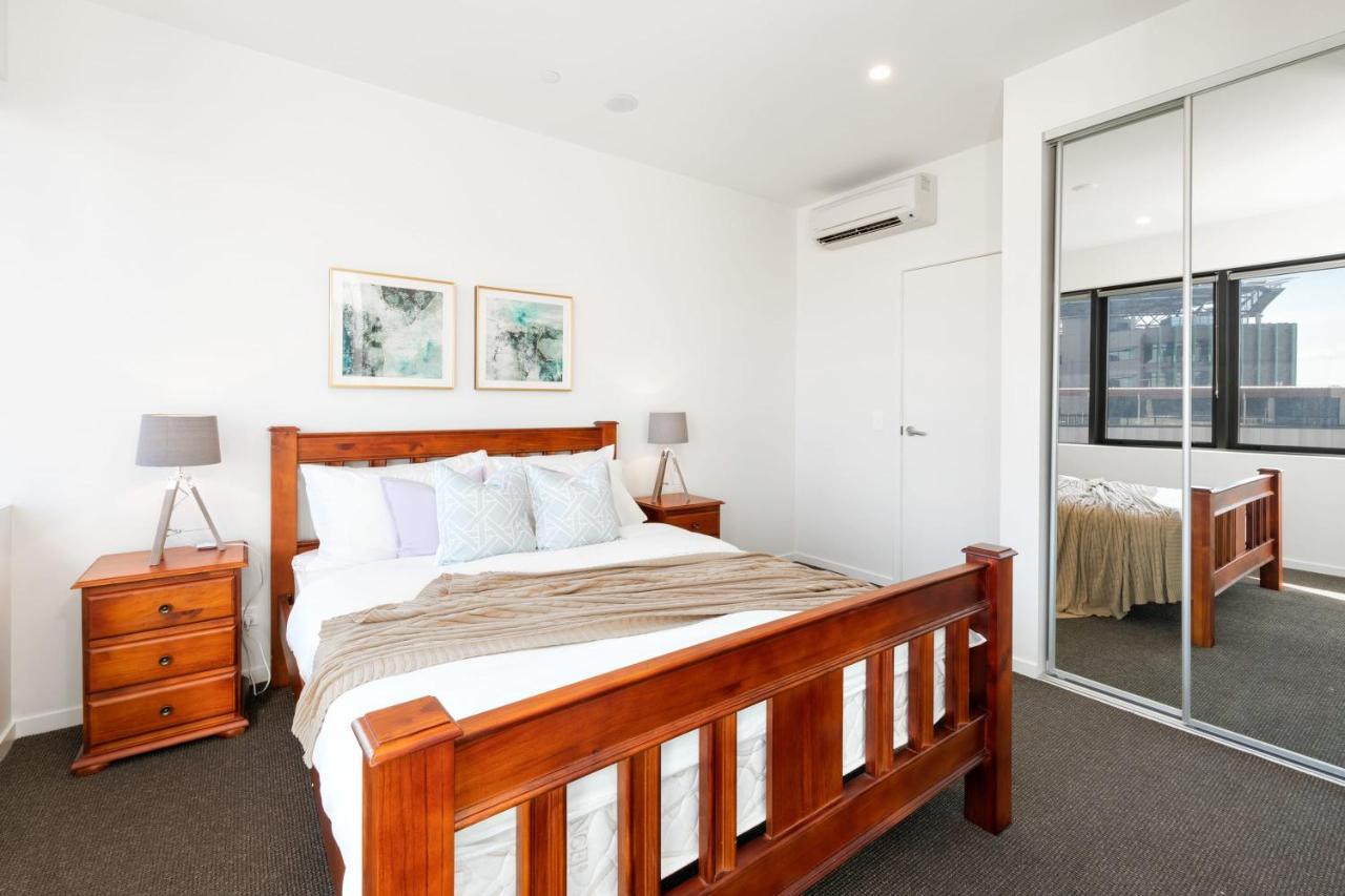 Prime Location Compact 1bd At Southbank Apartment