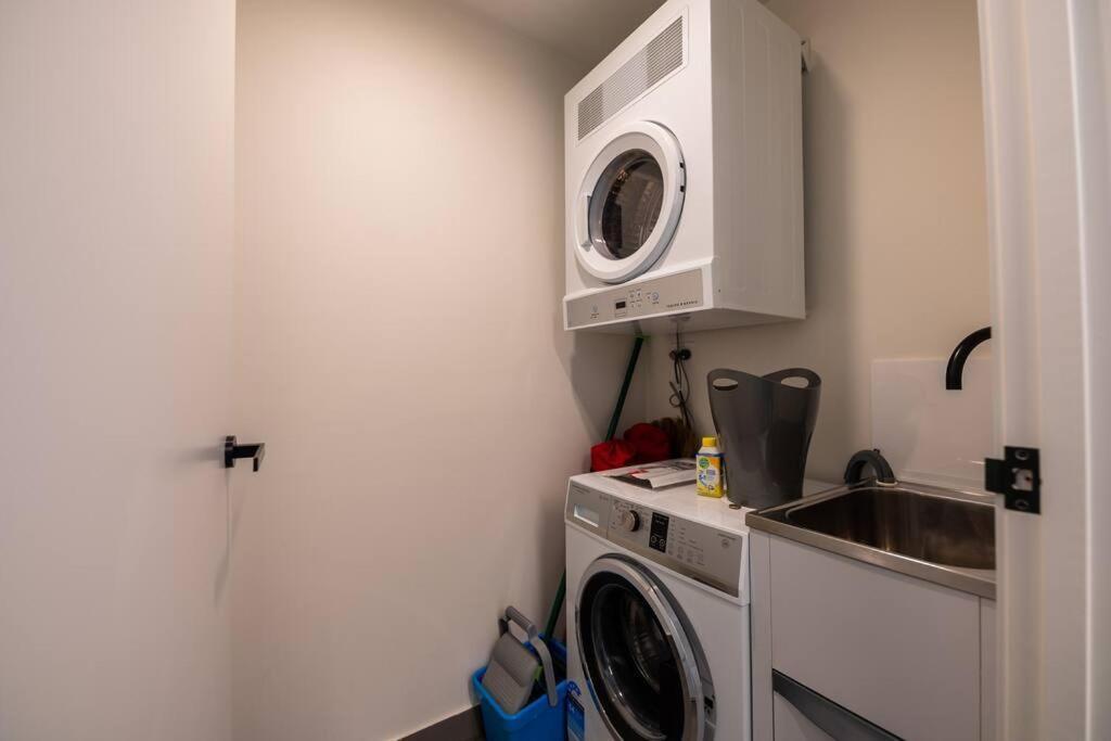 Apartment Modern 1-br Apt With Pool Access Brisbane