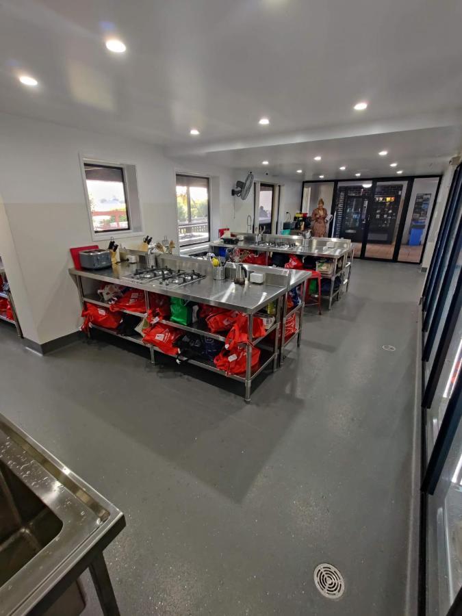 Somewhere To Backpackers Brisbane