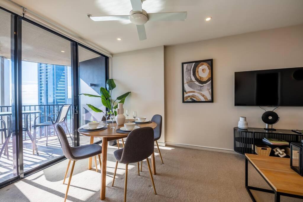 Luxurious 2br With Infinity Pool * Brisbane