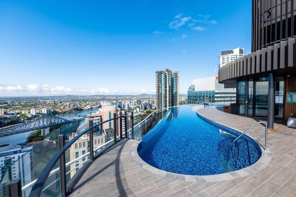 Apartment Luxurious 2br With Infinity Pool Brisbane