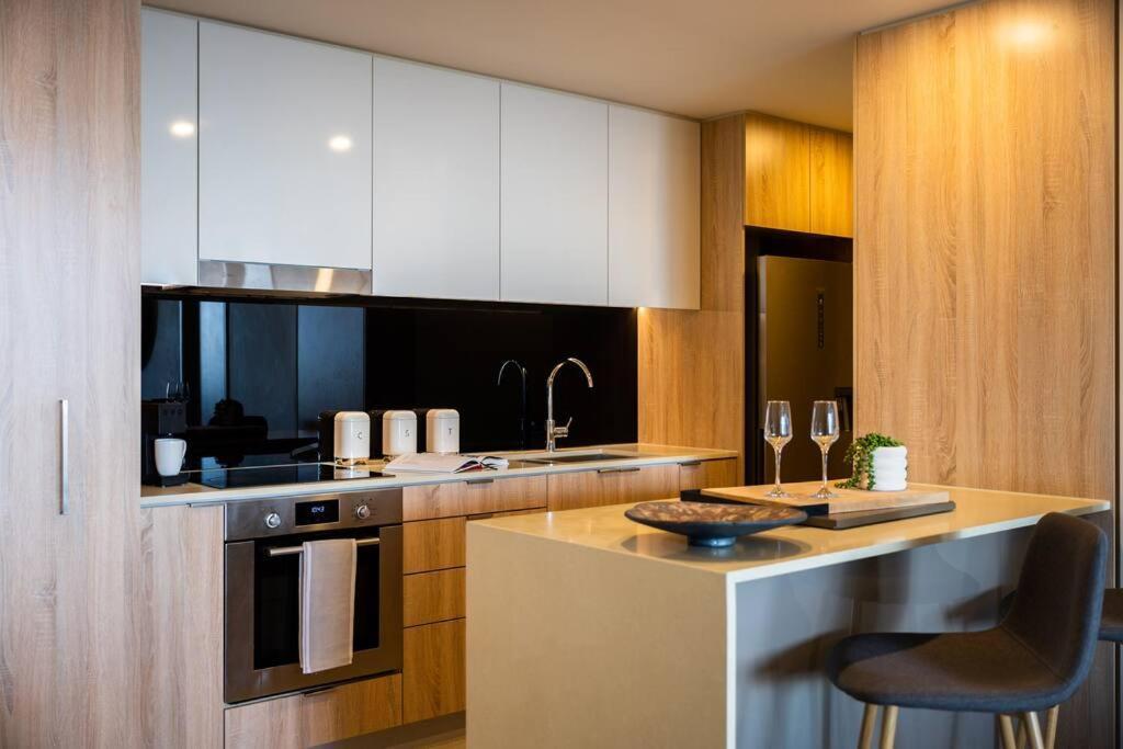 Apartment Luxurious 2br With Infinity Pool