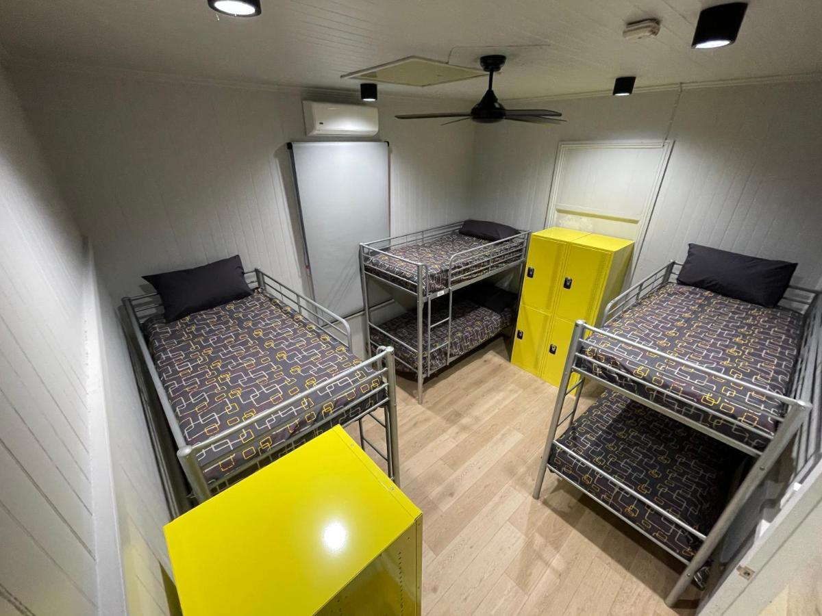 Hostel Banana Backpackers *