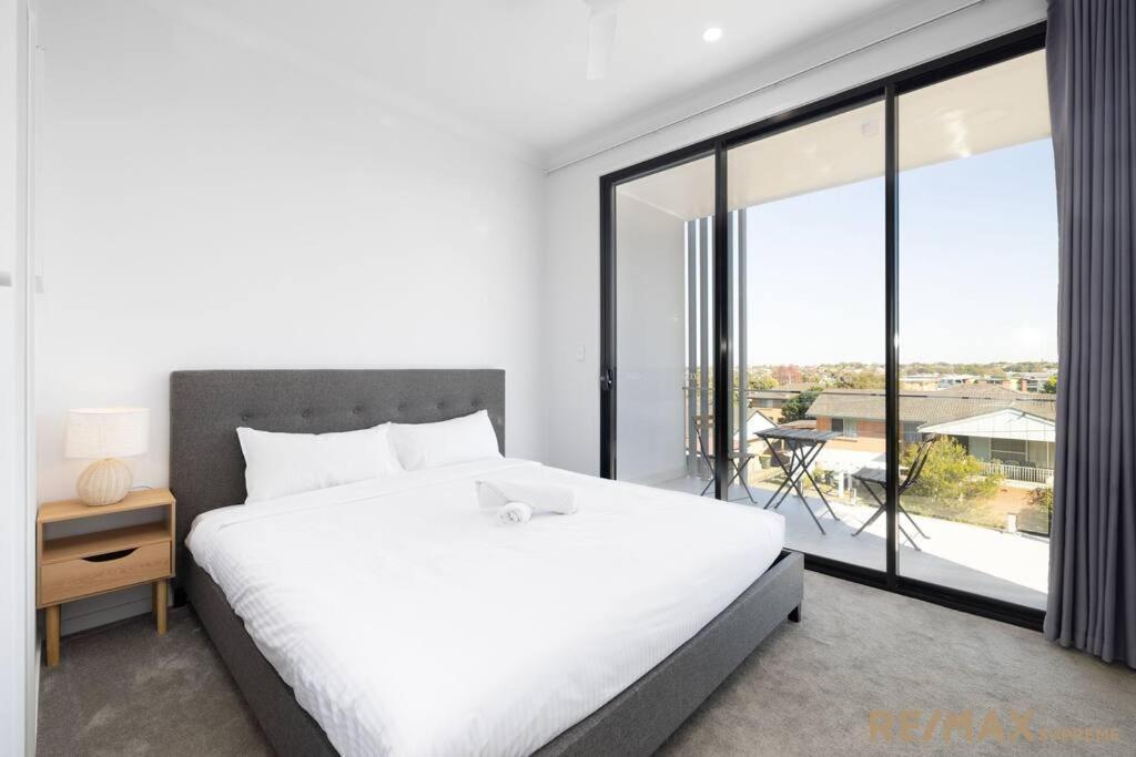 Brand New Luxurious 3 Level Townhouse